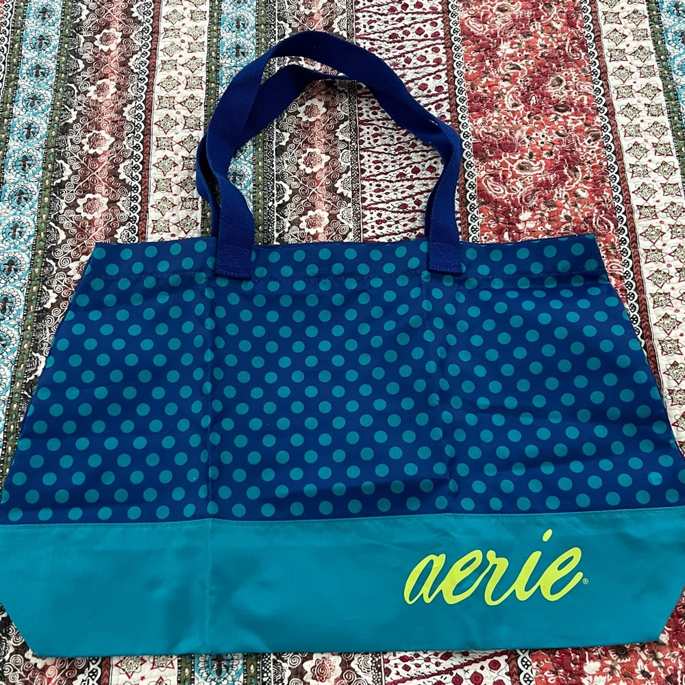 Aerie tote bag
